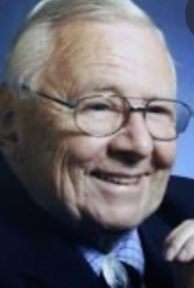 Organist Douglas DeForeest
